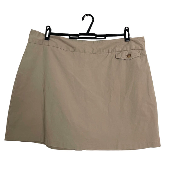 Dockers Golf Khaki Skort Women Sz 14 rarely used - Picture 1 of 8